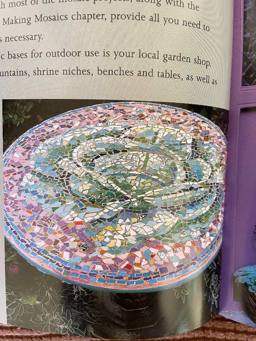 Mosaics: Inspiration and Original Projects for Interiors and Exteriors - Picture 10 of 16